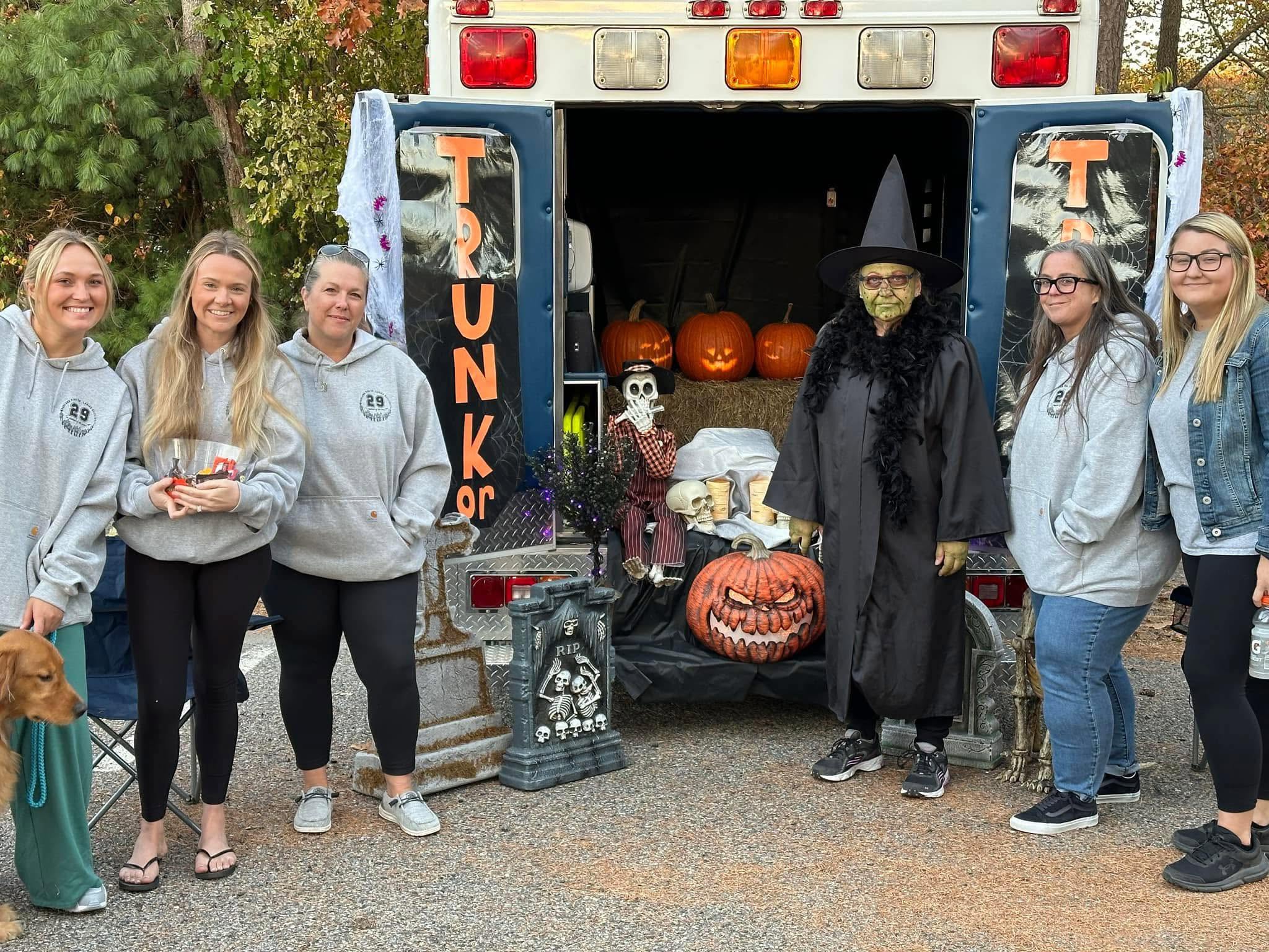 Ladies Auxiliary trunk or treat display